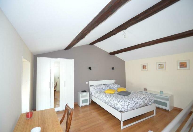 پانسیون Les Pénates