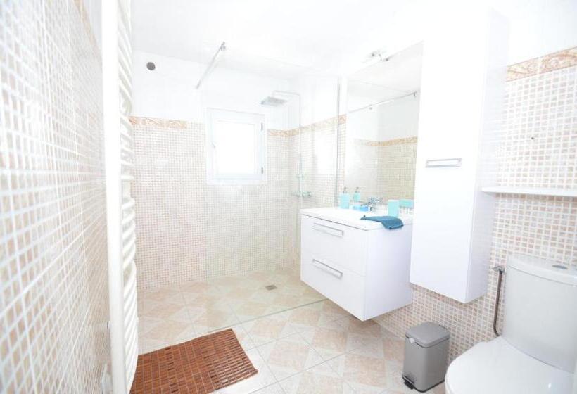 پانسیون Les Pénates