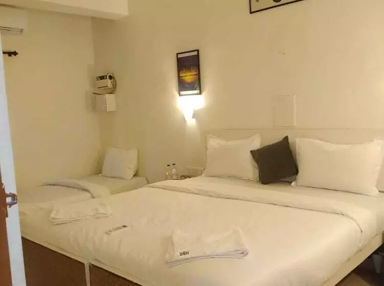 Holiday Beach Resort