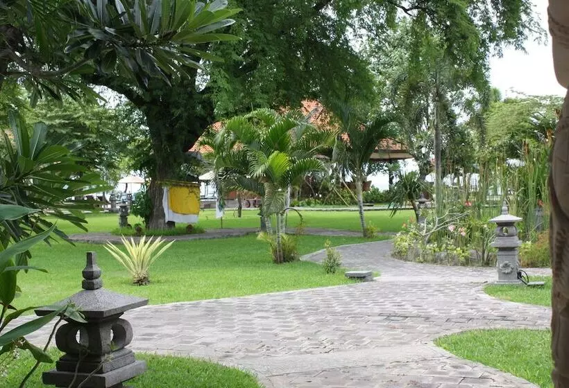 酒店 Adi Assri Beach Resort & Spa