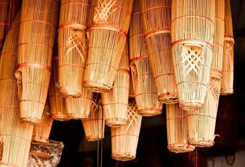 בית מלון כפרי Angkham