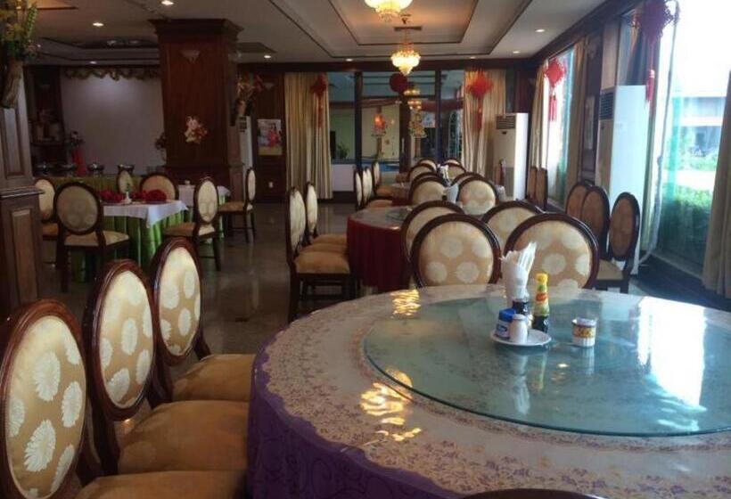 בית מלון כפרי Angkham