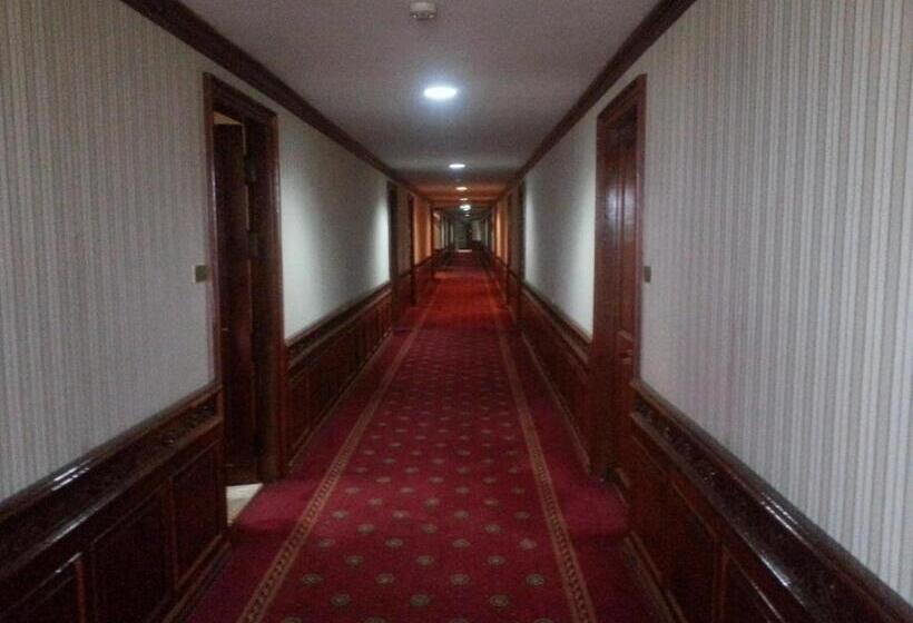 בית מלון כפרי Angkham