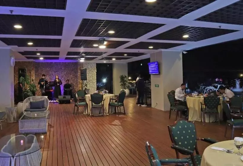 فندق Bidakara Jakarta