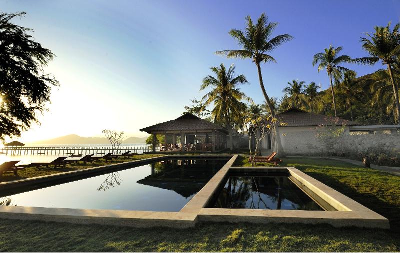 فندق Cocotinos Sekotong, A Boutique Beach Resort & Spa