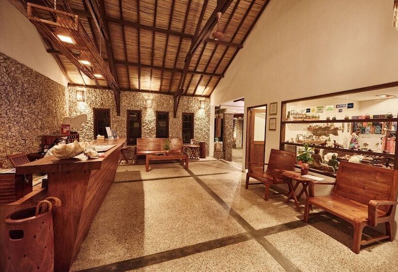 فندق Cocotinos Sekotong, A Boutique Beach Resort & Spa