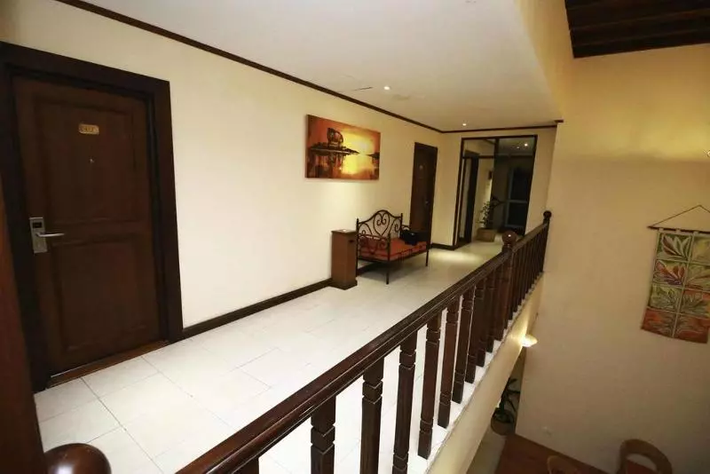 Colombo City Hotels  Ltd