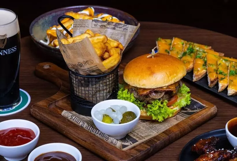 酒店 Crowne Plaza   Dubai Jumeirah, An Ihg