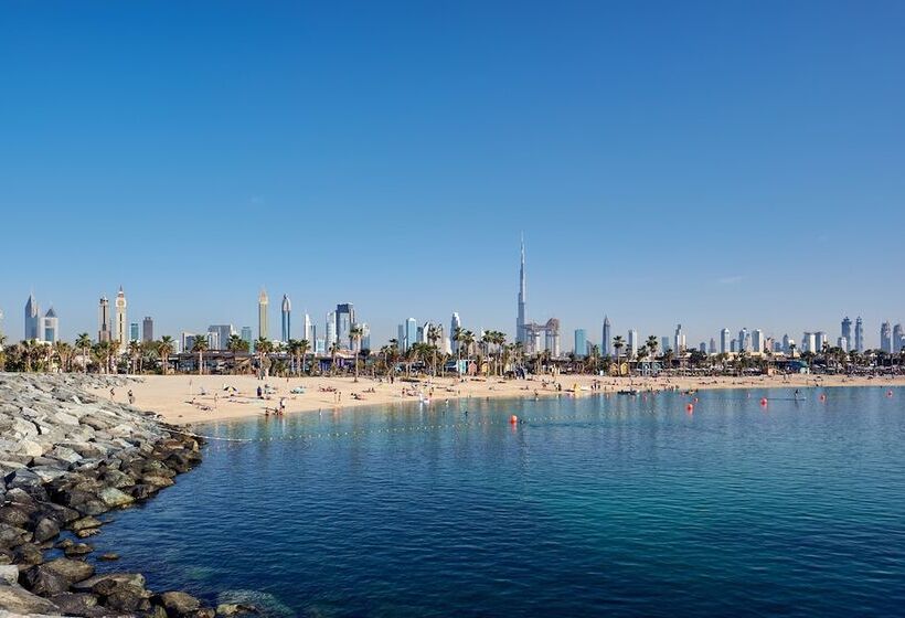 Отель Crowne Plaza   Dubai Jumeirah, An Ihg