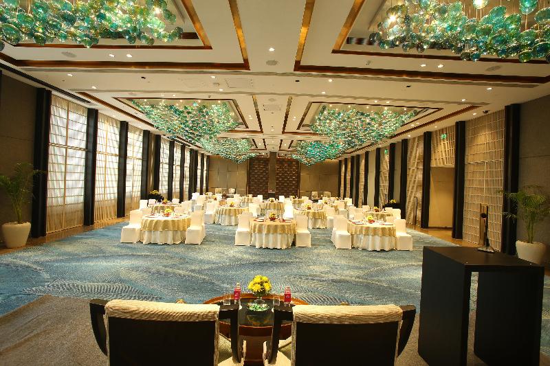 Hotel Crowne Plaza New Delhi Mayur Vihar Noida, An Ihg