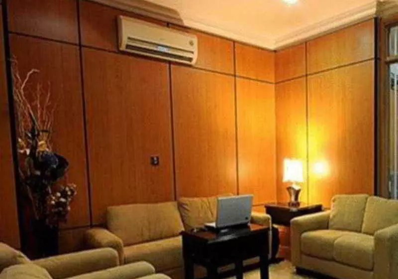 هتل Crystal Palace