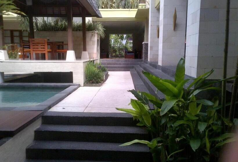 فندق Fourteen Roses Beach