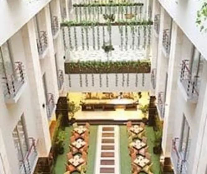 Golden Flower By Kagum Hotels