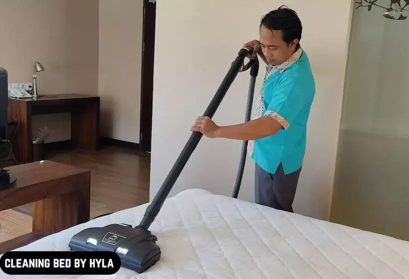 בית מלון כפרי Grand Ixora Kuta Resort