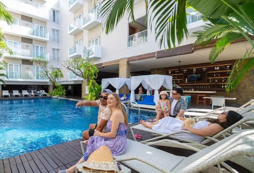 בית מלון כפרי Grand Ixora Kuta Resort