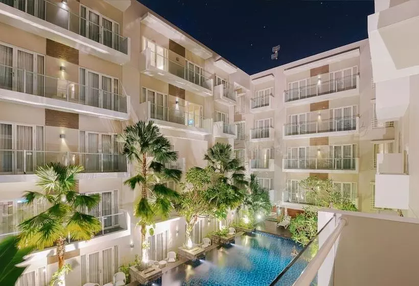 בית מלון כפרי Grand Ixora Kuta Resort