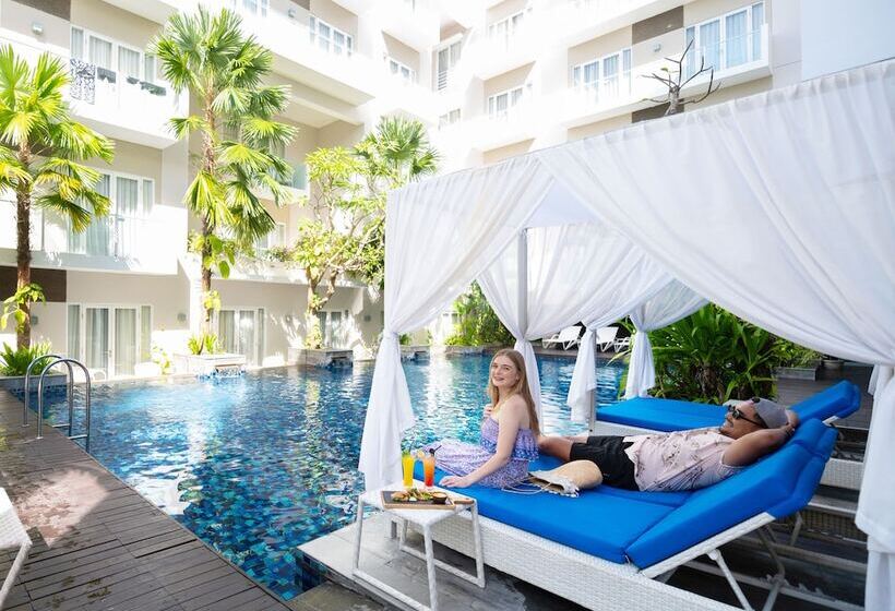 ホテル Grand Ixora Kuta Resort