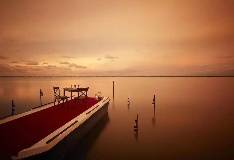 호텔 Jetwing Lagoon   Newly Renovated