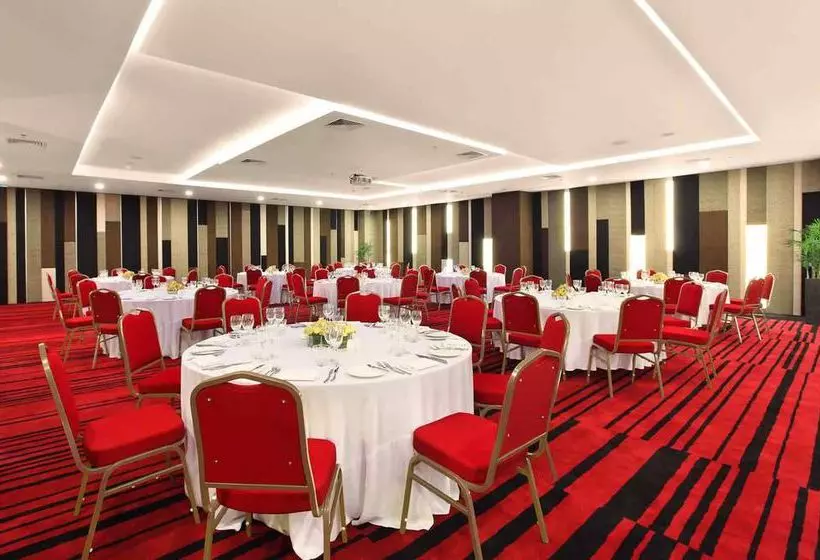 هتل Mercure Bali Harvestland Kuta