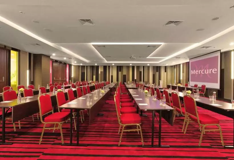 هتل Mercure Bali Harvestland Kuta