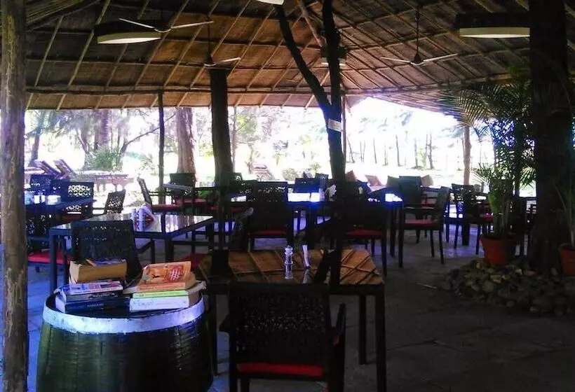 هتل Montego Bay Beach Village   Morjim
