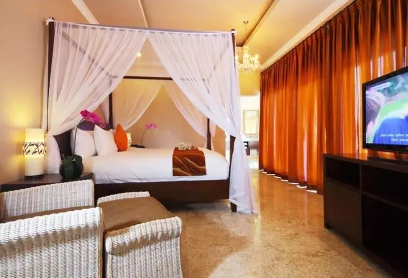 Отель Nusa Dua Retreat Boutique Villa Resort & Spa