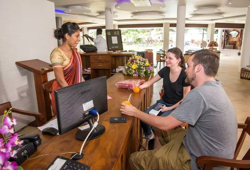 Отель Paradise Beach