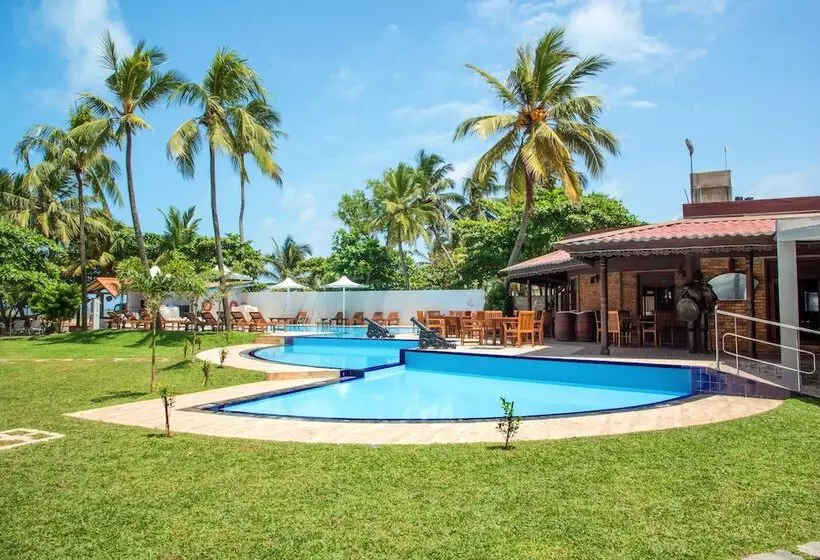 Отель Paradise Beach