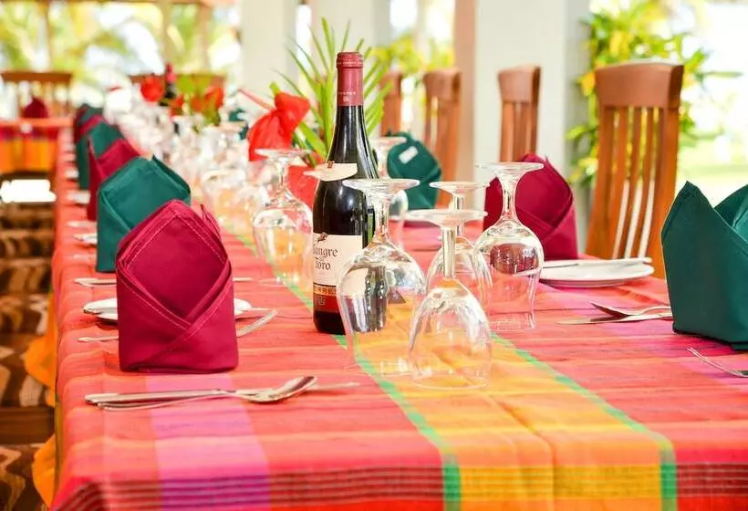 Отель Paradise Beach