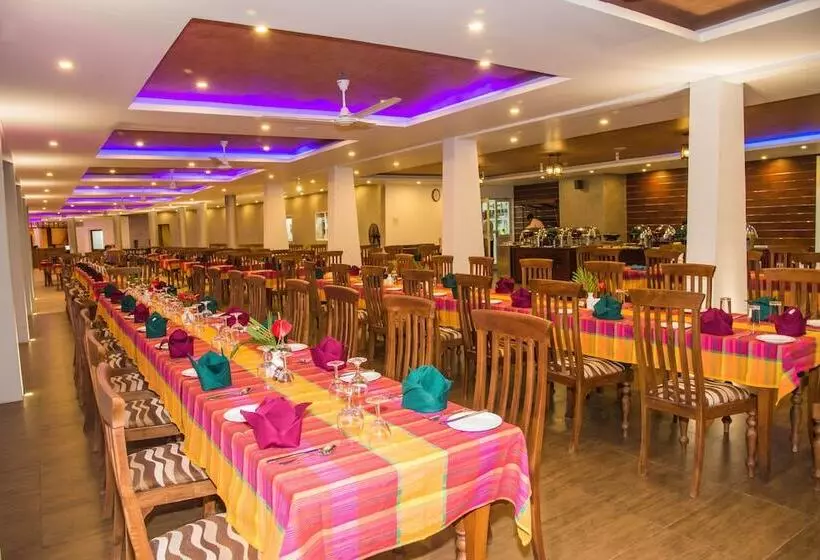 Отель Paradise Beach