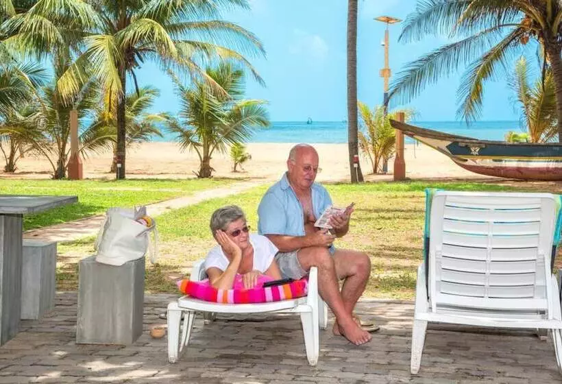 Отель Paradise Beach