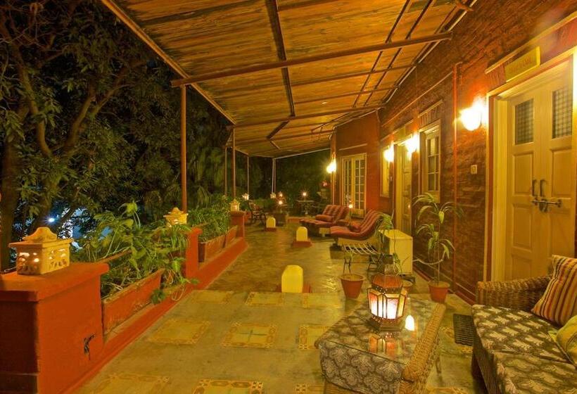 هتل Ranjit S Svaasa Amritsar