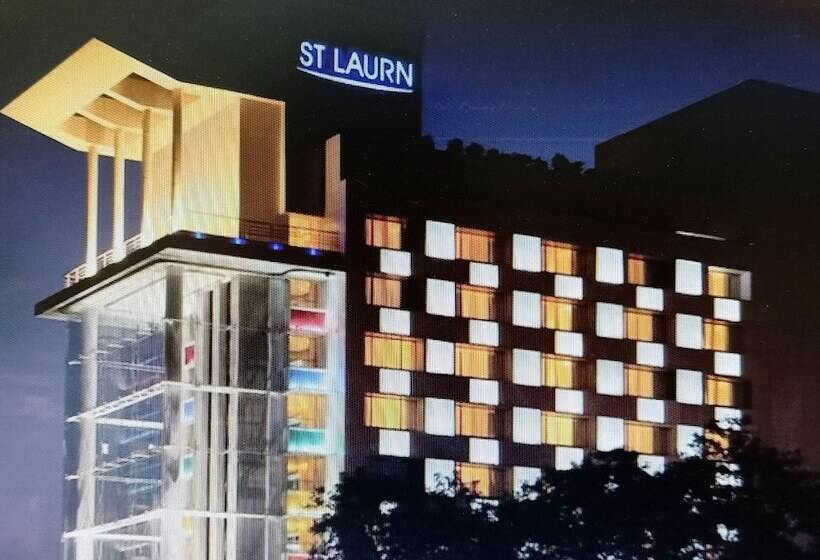 هتل St Laurn Koregaon Park Pune