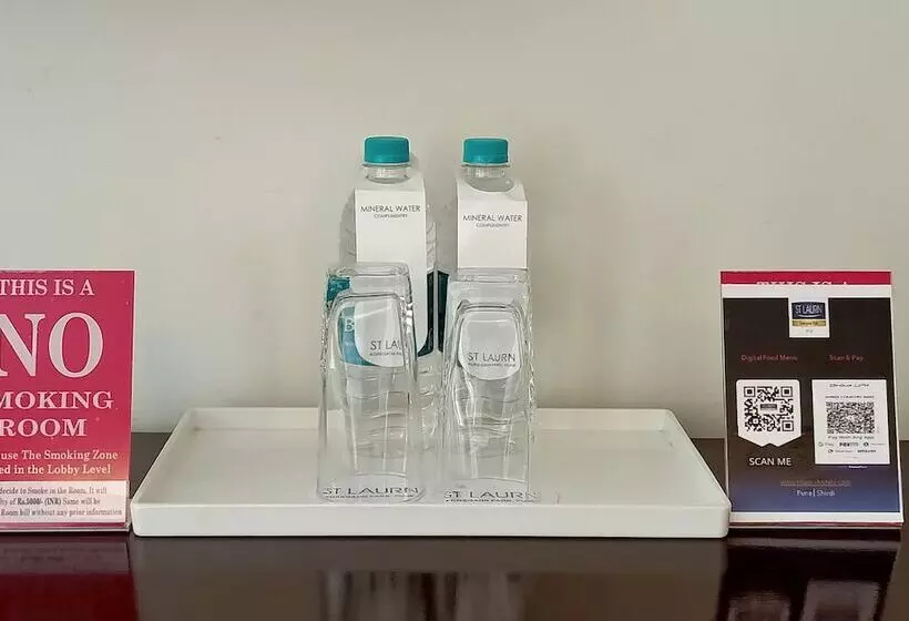 בית מלון כפרי St Laurn Koregaon Park Pune