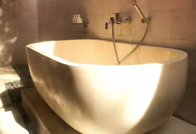 Hôtel The Menjangan By Lifestyleretreats