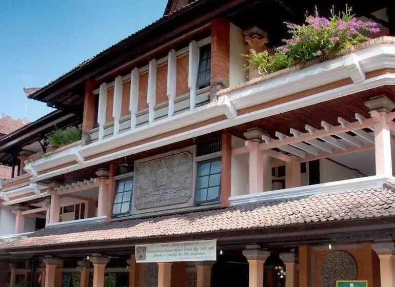 酒店 The Rishi Candidasa Beach