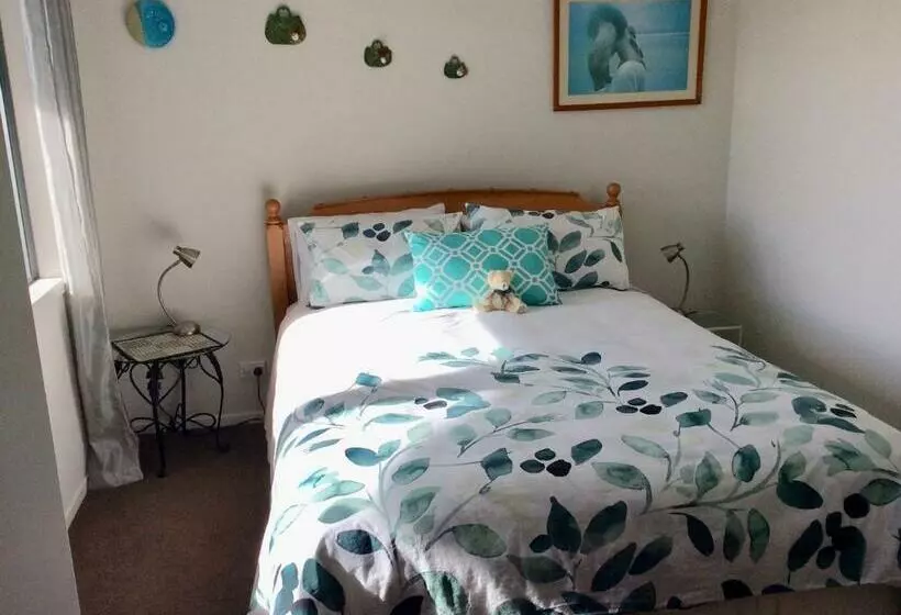 Al Der Rocs B & B