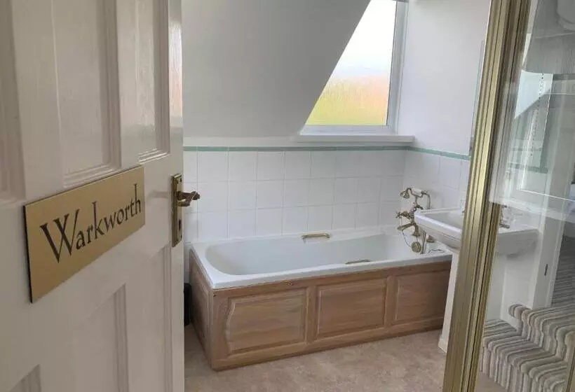 ベッドアンドブレックファースト Holly Trees