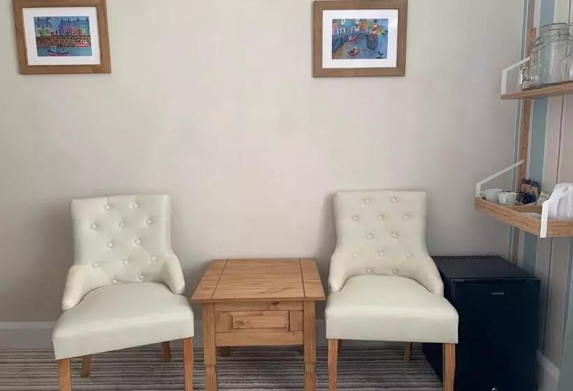 ベッドアンドブレックファースト Holly Trees