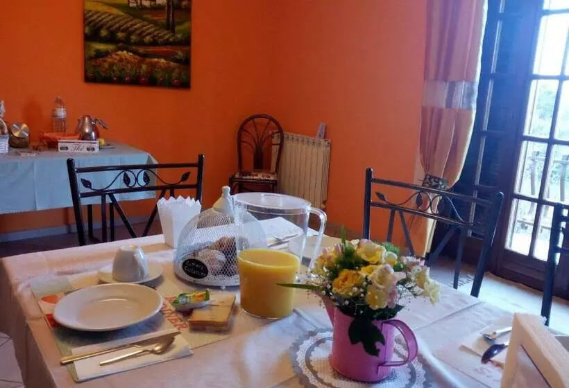 Aamiaismajoitus (B&B) Il Tempietto Di Venere