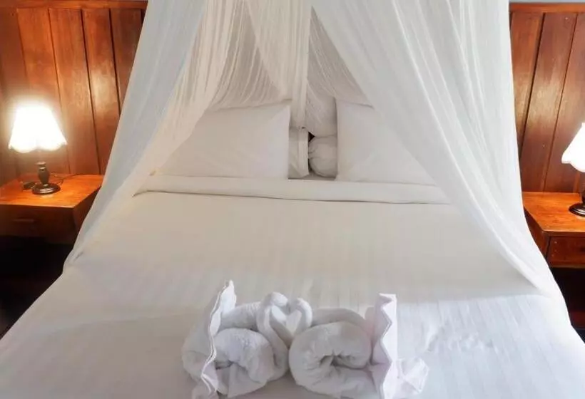 Kasuari Valley Beach Resort