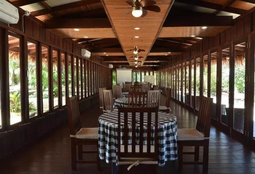 Kasuari Valley Beach Resort