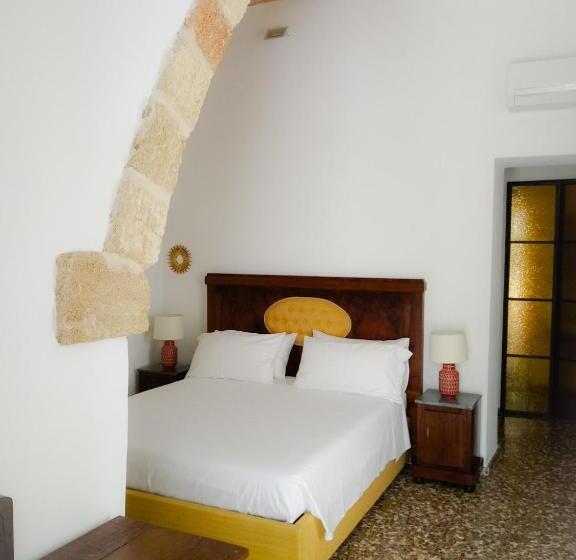 פנסיון Corte Piri