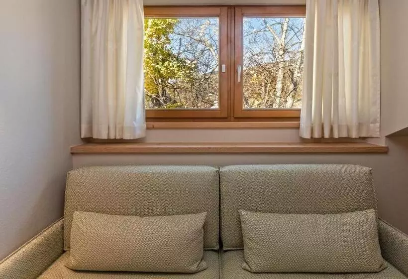 Majatalo Garni Pramstrahler