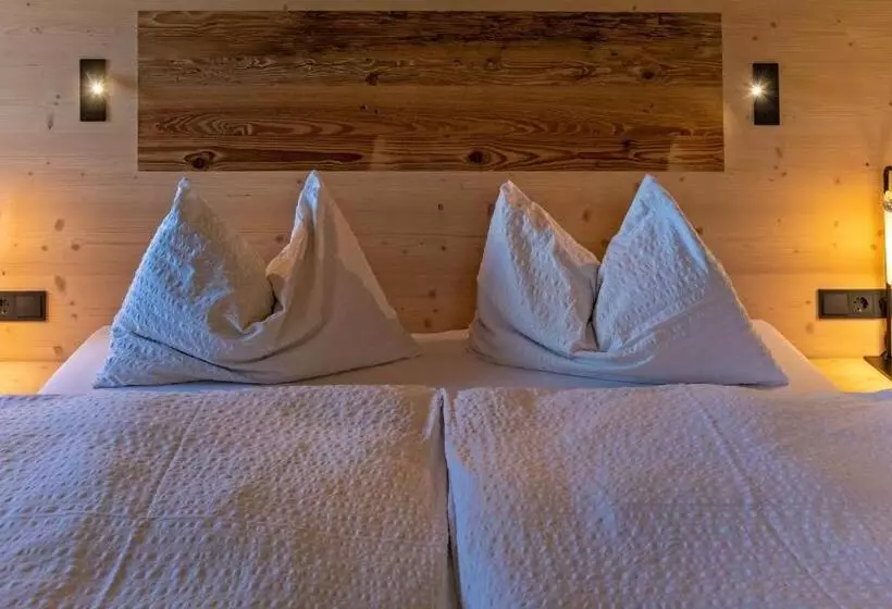 Majatalo Garni Pramstrahler