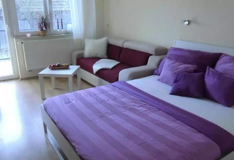 Majatalo Gästehaus Stein