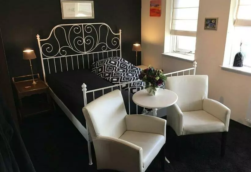 Majatalo Kluiskade 24 Maasland