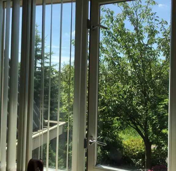 Majatalo Kluiskade 24 Maasland