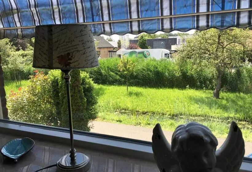 Majatalo Kluiskade 24 Maasland