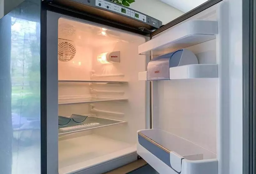 Majatalo Kluiskade 24 Maasland